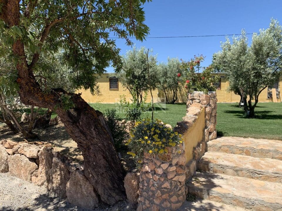 Cortijo Andaluz en Baza, con piscina y amplios jardines - Imagen 128