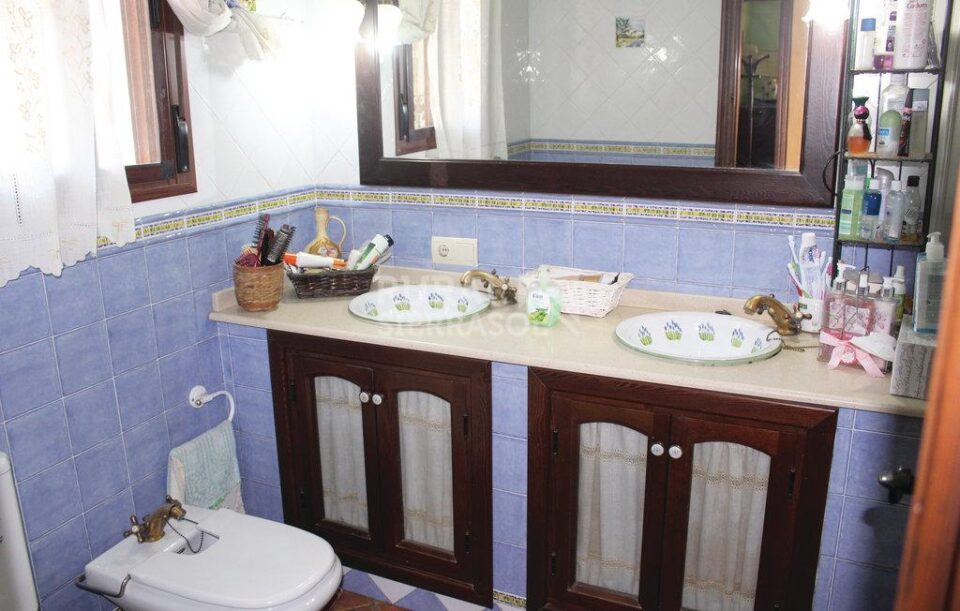 Maravillosa Villa en Torrox, con piscina y aire acondicionado - Imagen 23
