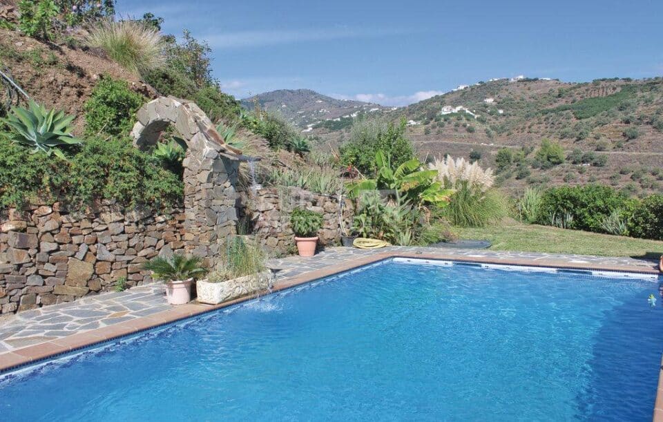 Maravillosa Villa en Torrox, con piscina y aire acondicionado - Imagen 44