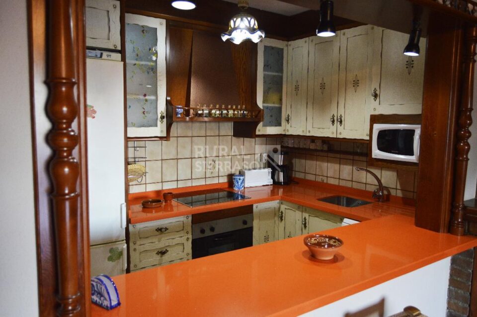 Acogedora Casa Rural en Lanjarón con piscina y chimenea - Imagen 17