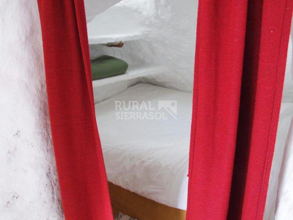 Maravillosa Casa Cueva en Baza, con chimenea y wifi - Imagen 17