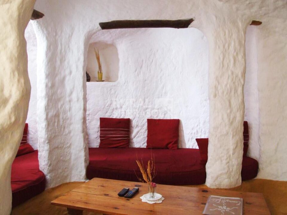 Maravillosa Casa Cueva en Baza, con chimenea y wifi - Imagen 18