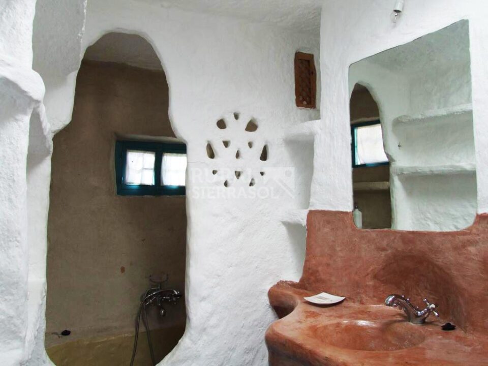 Maravillosa Casa Cueva en Baza, con chimenea y wifi - Imagen 21