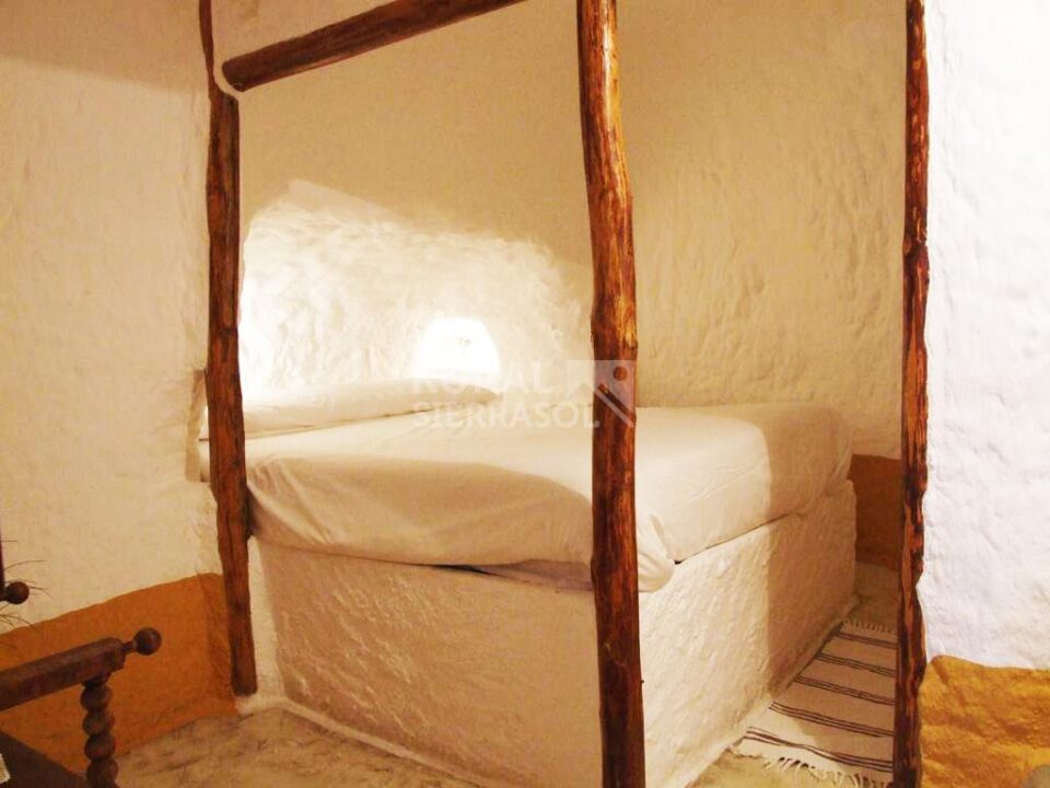 Maravillosa Casa Cueva en Baza, con chimenea y wifi - Imagen 26