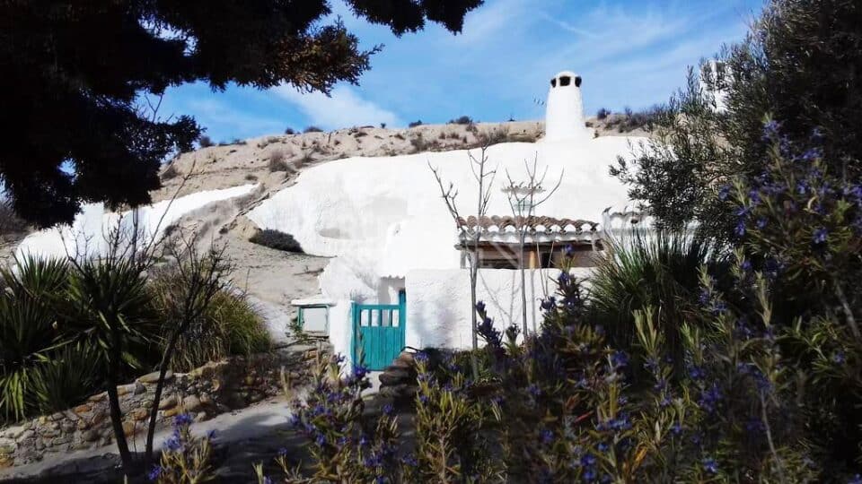 Maravillosa Casa Cueva en Baza, con chimenea y wifi - Imagen 29