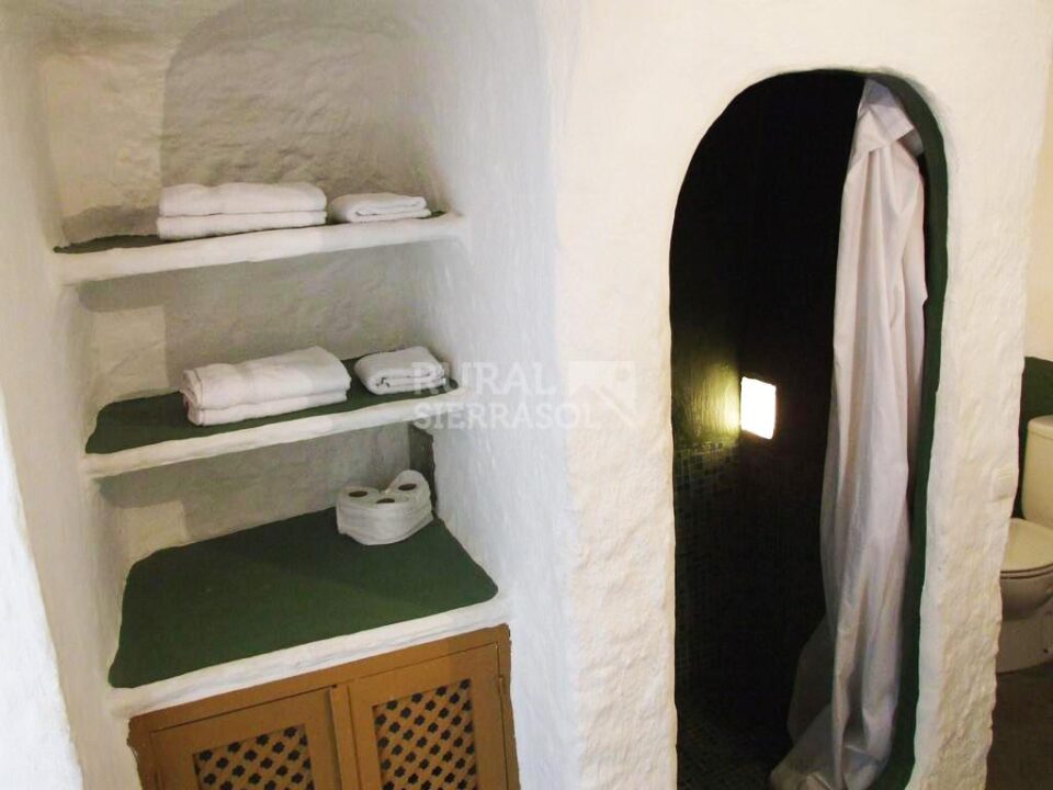 Espléndida Casa Cueva en Baza, con wifi, chimenea y hamman - Imagen 18