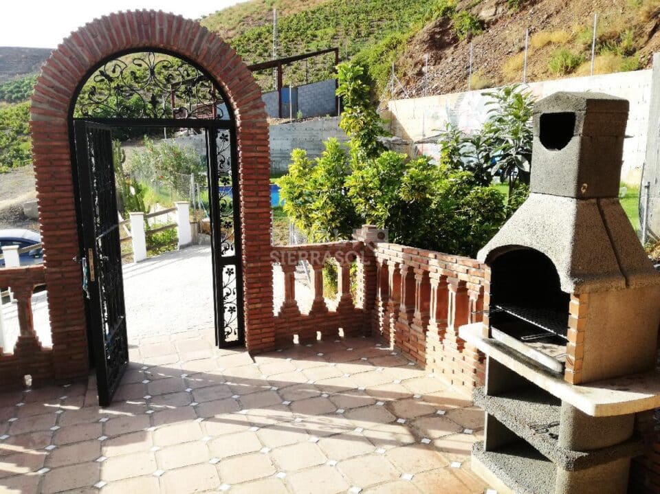 Maravillosa Casa Rural en El Borge, con piscina y wifi - Imagen 10