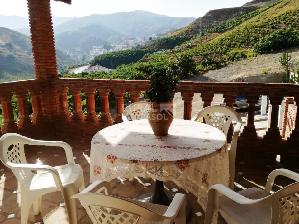 Maravillosa Casa Rural en El Borge, con piscina y wifi - Imagen 11