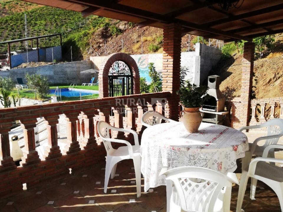 Maravillosa Casa Rural en El Borge, con piscina y wifi - Imagen 12