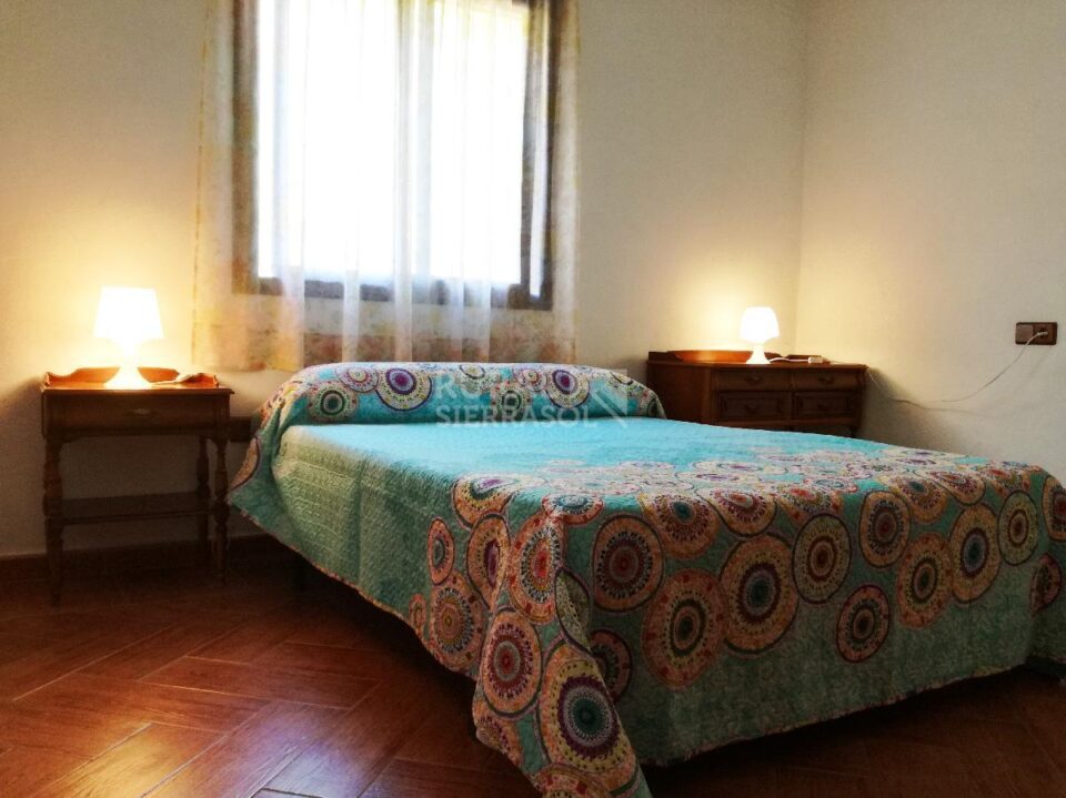 Maravillosa Casa Rural en El Borge, con piscina y wifi - Imagen 15