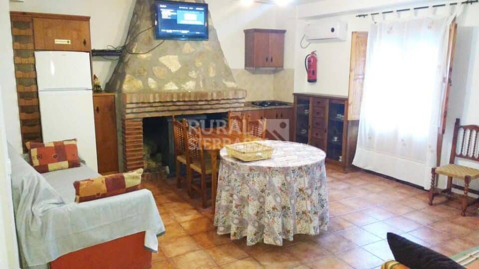 Amplia Vivienda Rural en Castril de la Peña, con chimenea y barbacoa - Imagen 19