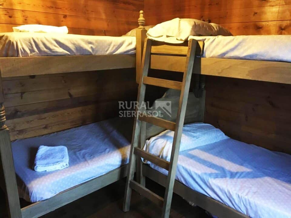 Acogedora Cabaña de Madera cerca de la playa en Málaga - Imagen 31