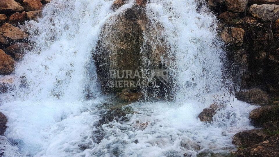 Espléndida Casa Rural junto al Nacimiento del Río Guaro - Imagen 7
