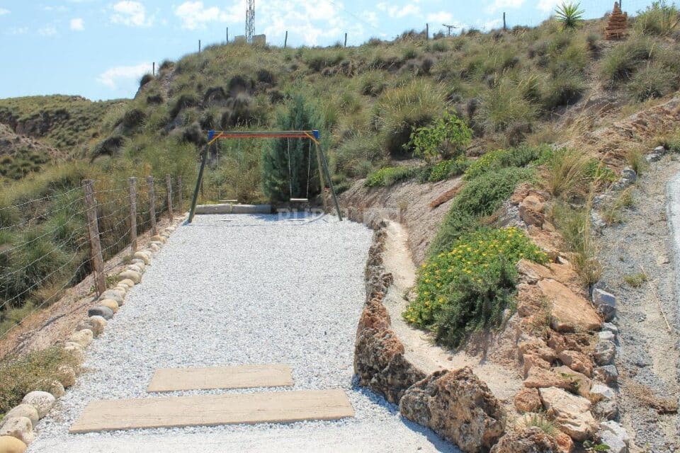 Acogedora Casa Cueva en Freila, con piscina y aire acondicionado - Imagen 34
