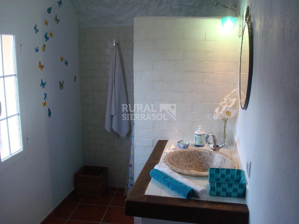 Acogedora Casa Cueva en Freila, con piscina y aire acondicionado - Imagen 10