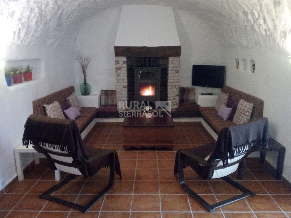 Acogedora Casa Cueva en Freila, con piscina y aire acondicionado - Imagen 17