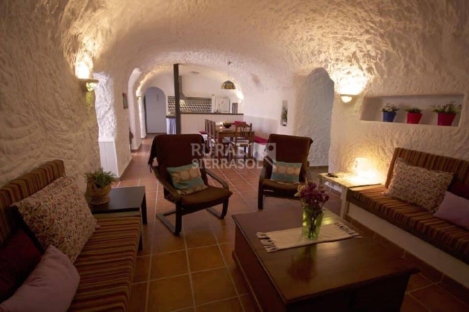 Impresionante Casa Cueva en Freila, especial para grandes grupos - Imagen 23