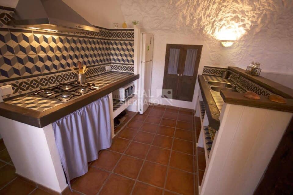 Impresionante Casa Cueva en Freila, especial para grandes grupos - Imagen 24