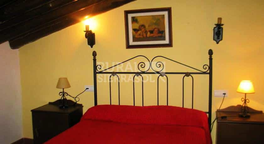 Dormitorio cama doble de Casa rural en Alfarnate (Málaga)-3954
