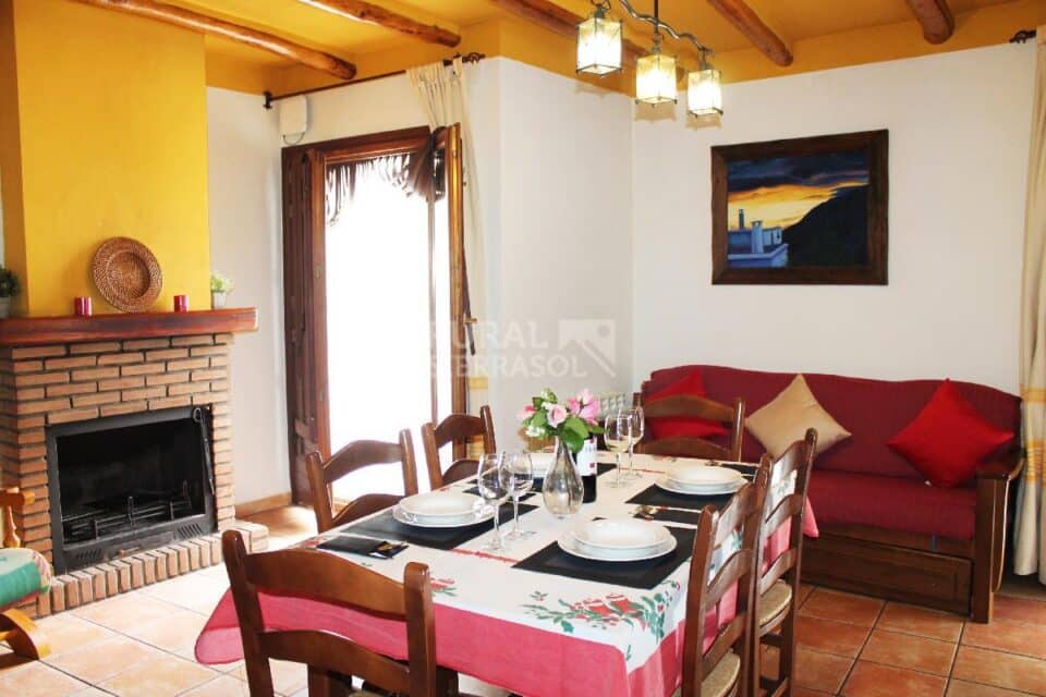 Maravilloso Alojamiento Rural en Capileira, con chimenea y calefacción central - Imagen 5