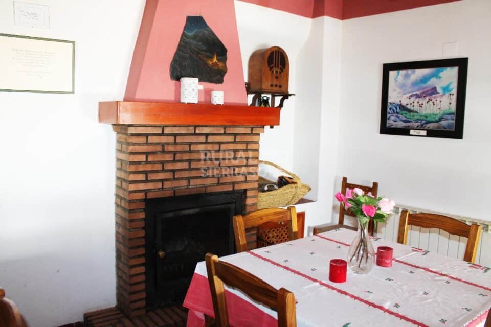 Amplio Alojamiento Rural en Capileira, con gran salón especial para grandes grupos - Imagen 4