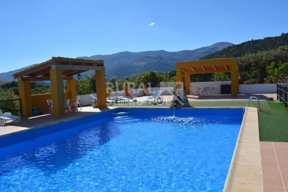 Amplia Vivienda Rural en Castril de la Peña, con piscina, chimenea y barbacoa - Imagen 5