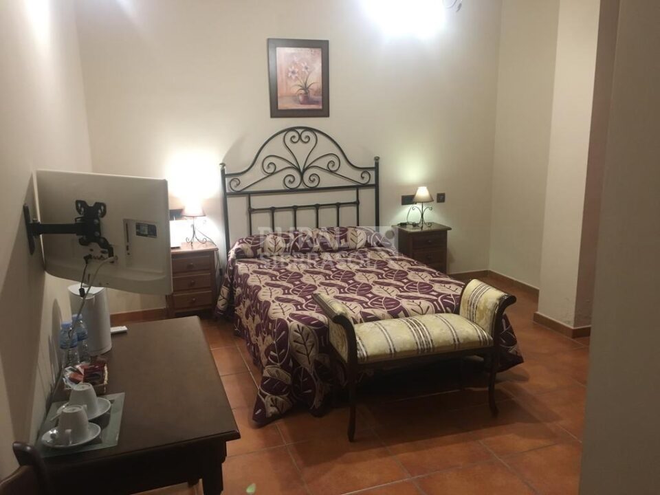 Acogedor Hotel Rural junto al Parque Natural de Los Montes de Málaga - Imagen 5