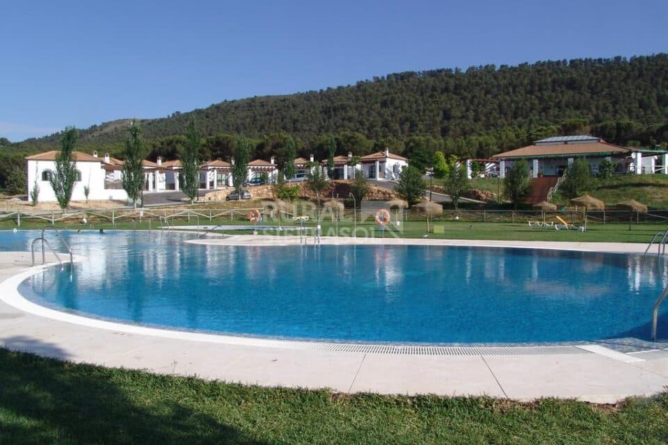 Fantástico Alojamiento Rural cerca de La Laguna Fuente de Piedra, con piscina y aire acondicionado - Imagen 38