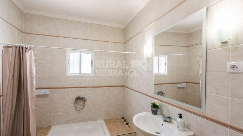 Magnífica Casa Rural en El Chorro, con piscina, aire acondicionado y wifi - Imagen 63
