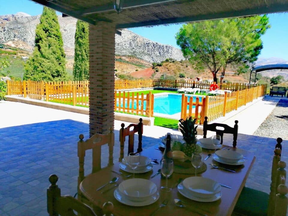 Magnífica Casa Rural en El Chorro, con piscina, aire acondicionado y wifi - Imagen 4
