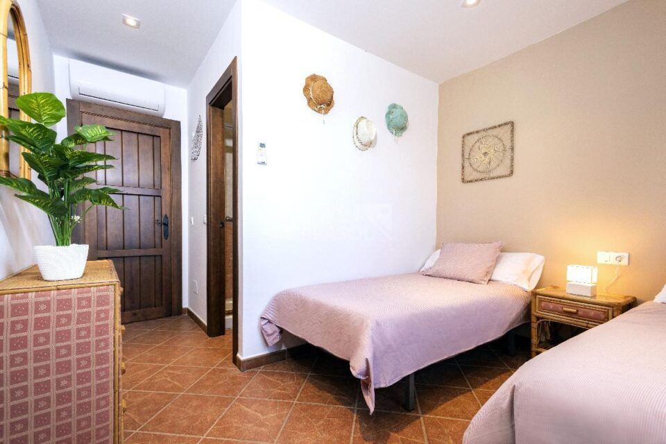 Dormitorio doble de Casa rural en Alcaucín (Málaga)-4035