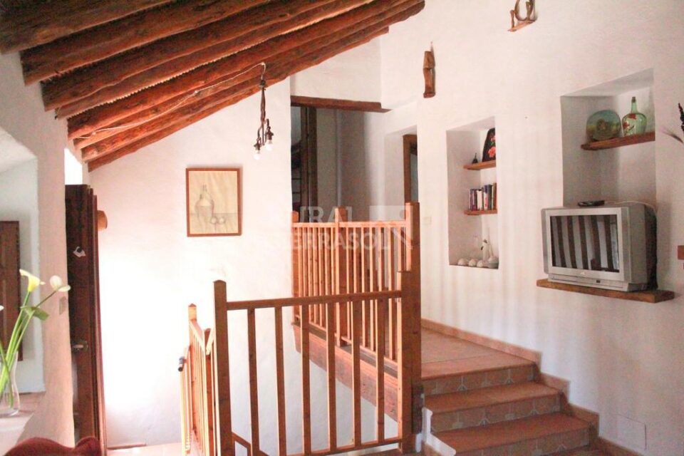 Ancestral casa rural en Alhaurín El Grande, con piscina y aire acondicionado - Imagen 9