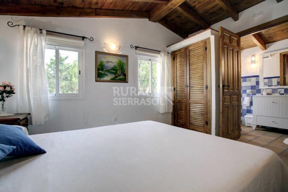 Maravillosa Villa en Gaucín, con piscina y gran jardín - Imagen 27