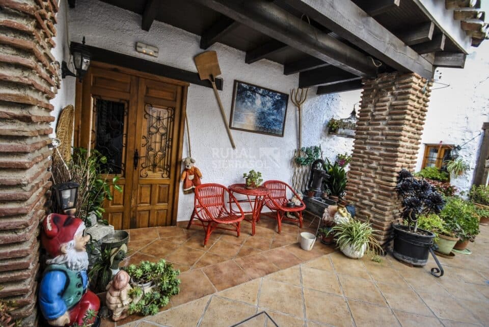 Precioso Alojamiento Rural en Periana con piscina rodeada de césped y wi-fi - Imagen 20