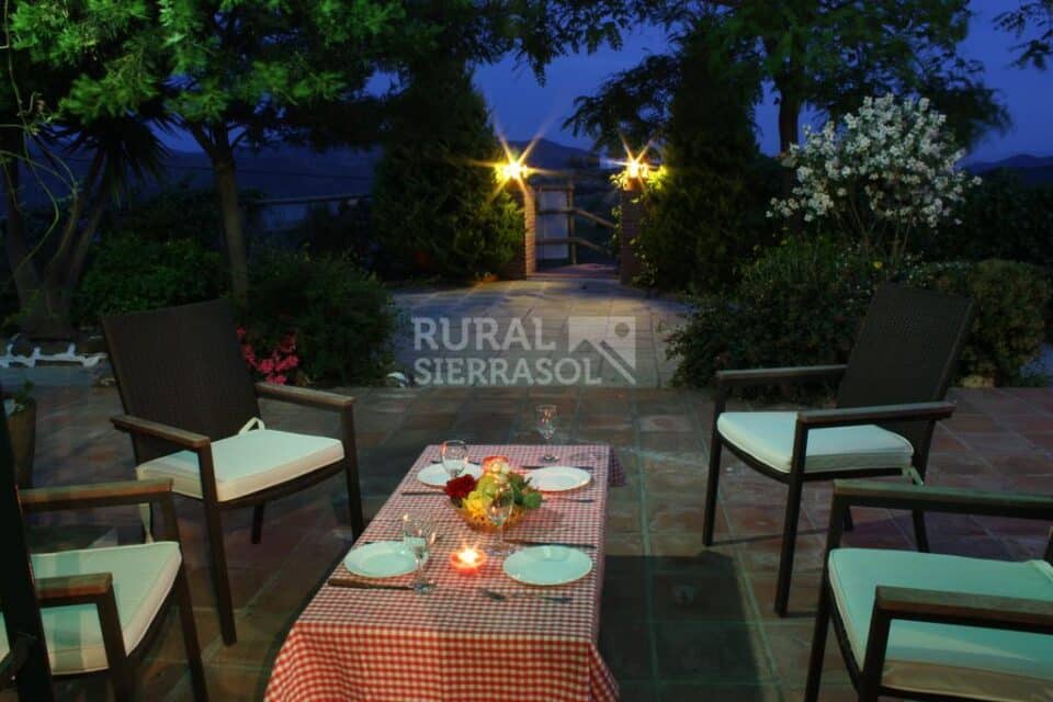 Acogedora Casa Rural en Casabermeja, con piscina, barbacoa y wifi - Imagen 44