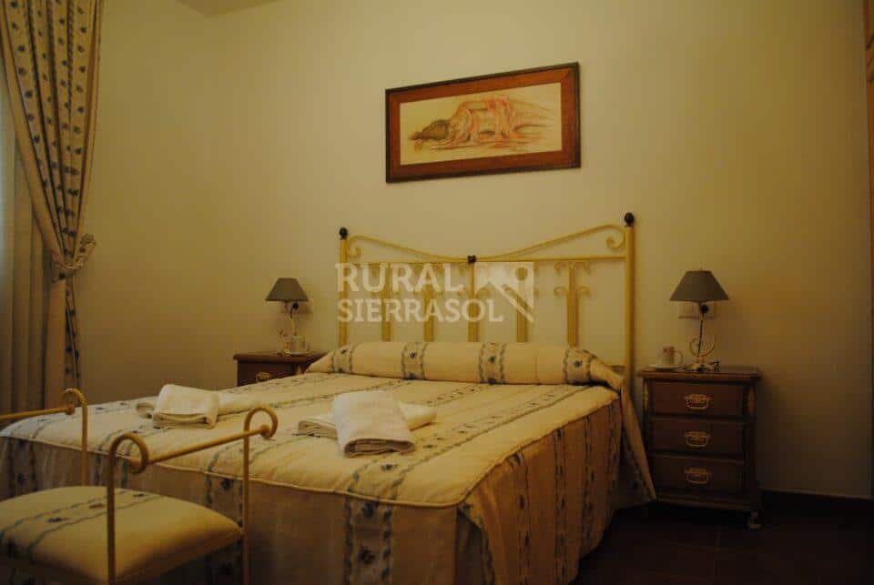 Dormitorio presidencial de casa rural en Periana (referencia 1003)