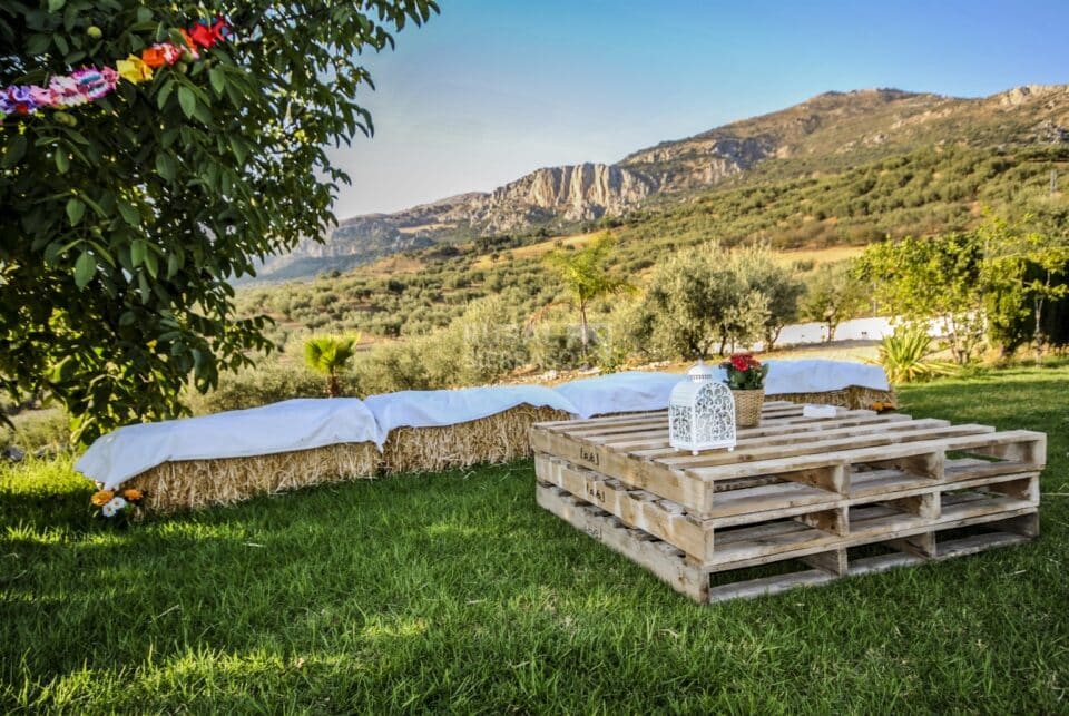 Precioso Alojamiento Rural en Periana con piscina rodeada de césped y wi-fi - Imagen 27