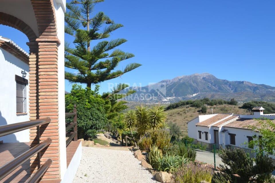 Conjunto de siete Casas Rurales junto al Lago de La Viñuela - Imagen 49