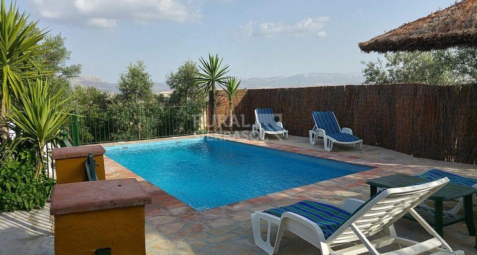 Original y auténtica Casa Rural en Cañete La Real con chimenea y piscina - Imagen 5