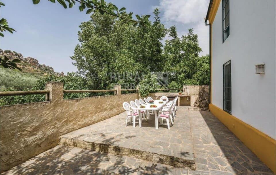 Vivienda Rural en Cuevas del Becerro con piscina y barbacoa - Imagen 5