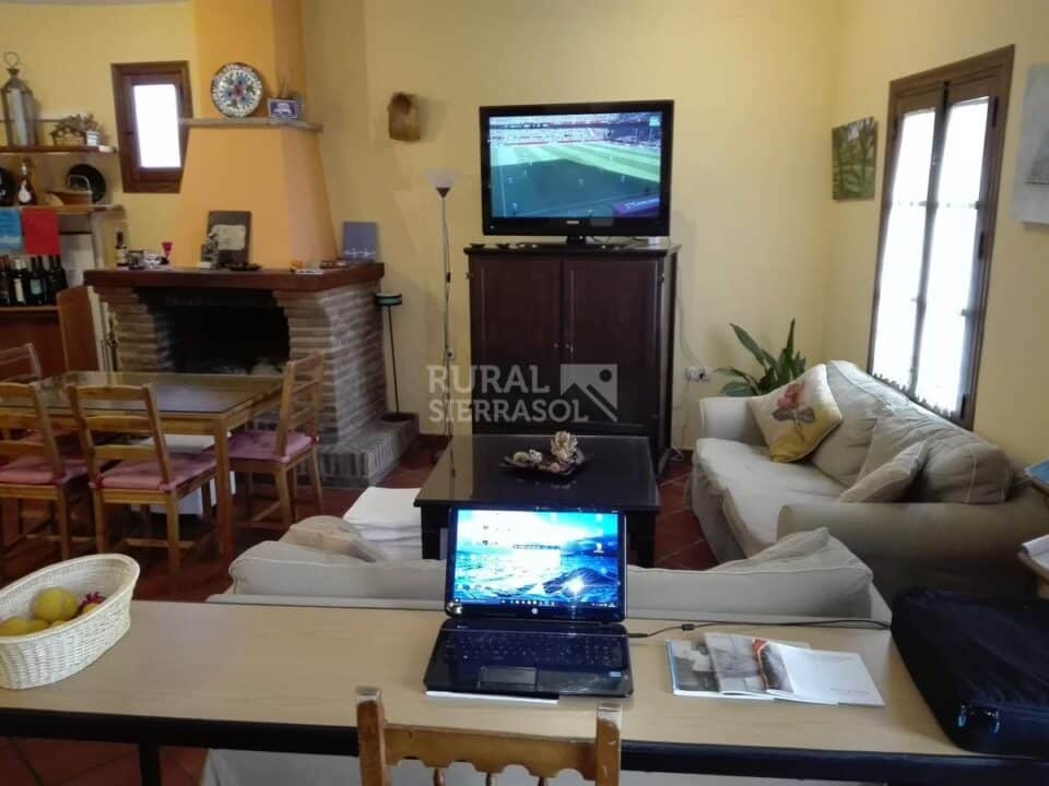Pequeño Hotel con Encanto en Genalguacil - Imagen 6