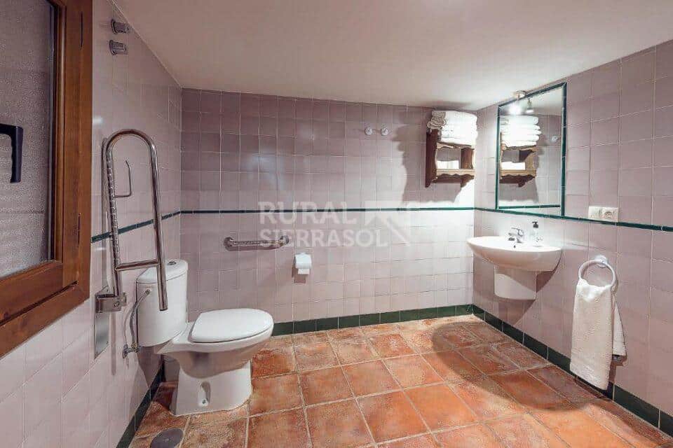 Acogedora Cabaña Rural en Huétor de Santillán, con piscina y barbacoa - Imagen 5