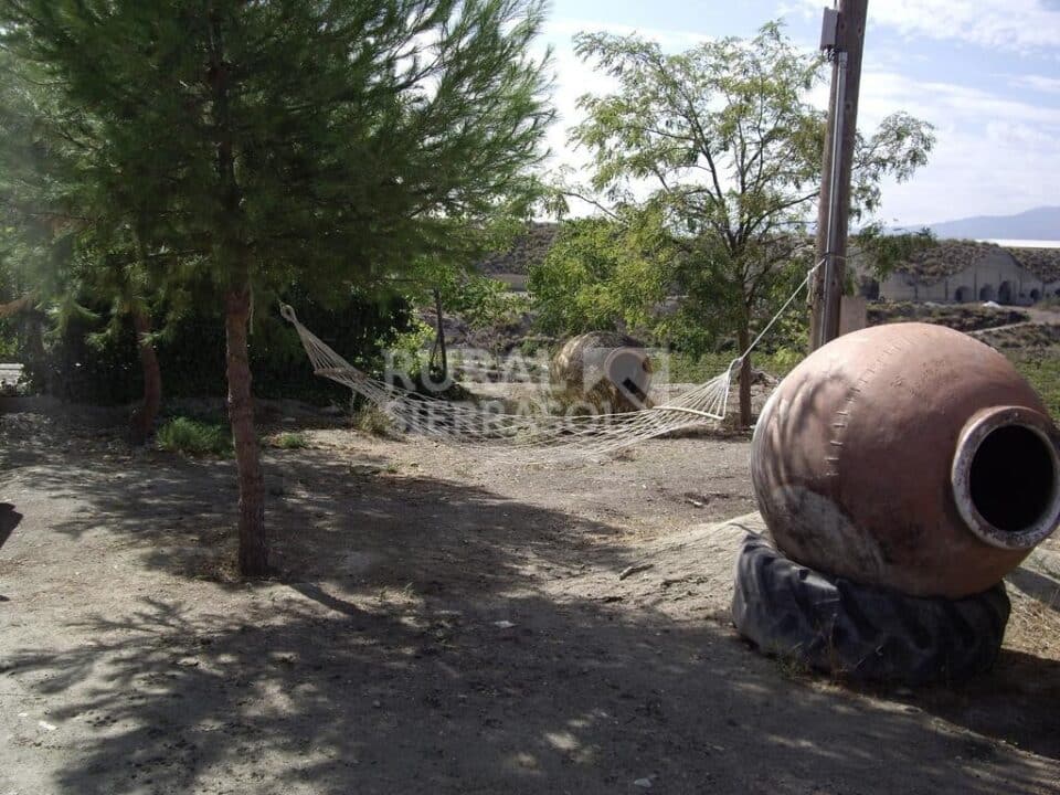 Amplia casa cueva en Baza, con piscina, barbacoa y wifi - Imagen 44