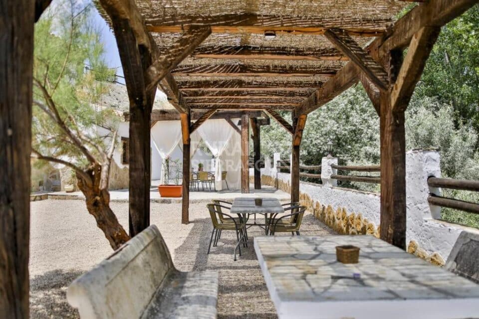 Espléndida Casa Cueva con barbacoa, piscina y wi-fi, en Castilléjar - Imagen 27