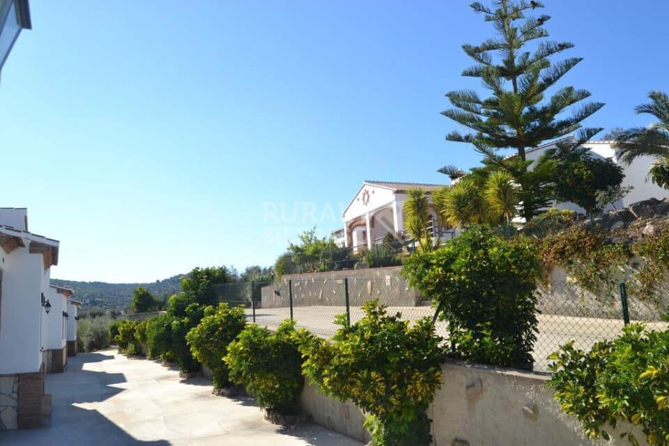 Conjunto de siete Casas Rurales junto al Lago de La Viñuela - Imagen 51
