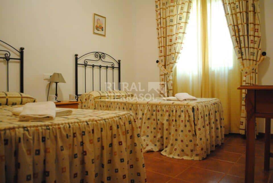 Dormitorio infantil de casa rural en Periana (referencia 1003)