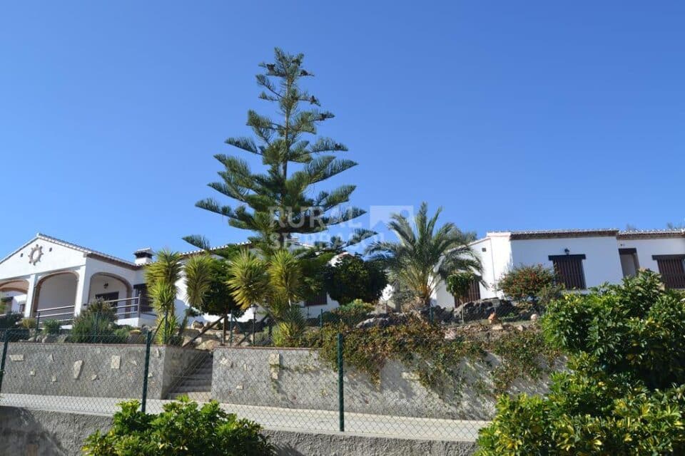 Conjunto de siete Casas Rurales junto al Lago de La Viñuela - Imagen 52