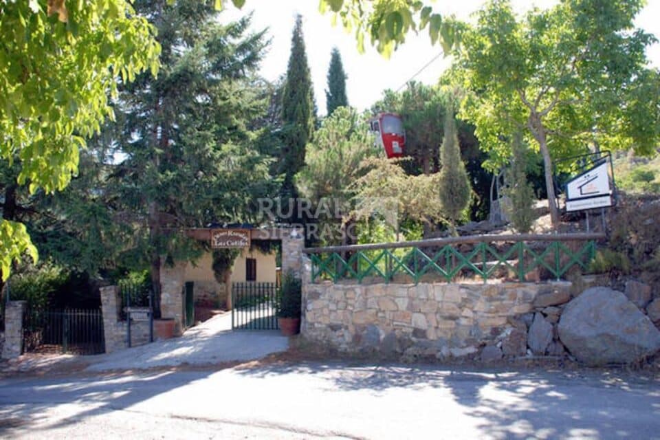 Acogedora Casa Rural en Sierra Nevada, con piscina y barbacoa - Imagen 16