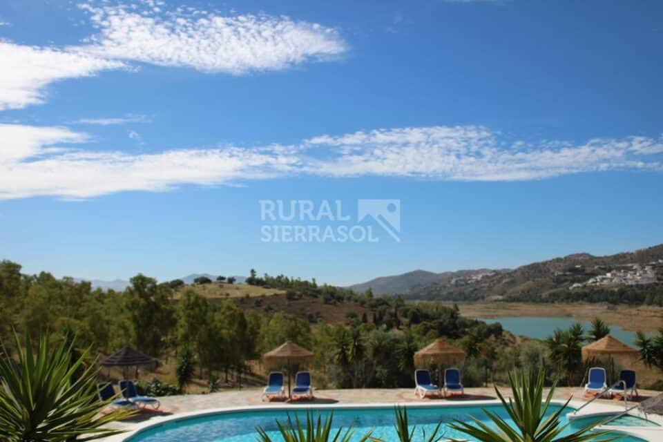 Conjunto de siete Casas Rurales junto al Lago de La Viñuela - Imagen 53