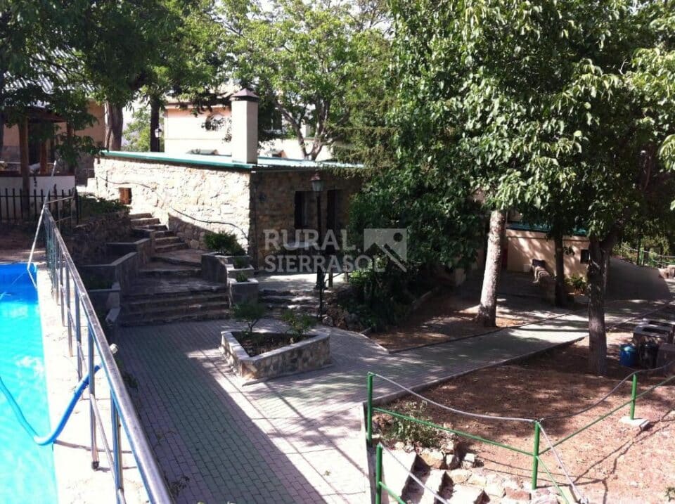 Confortable Casa Rural cerca de la estación de esquí de Sierra Nevada, con chimenea y calefacción central - Imagen 16